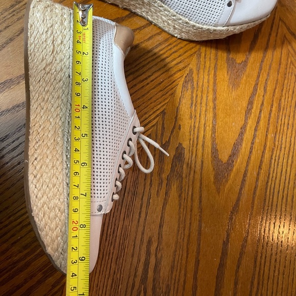 SOLD Women leather espadrilles sneakers perforated Sz 7M - Picture 9 of 12